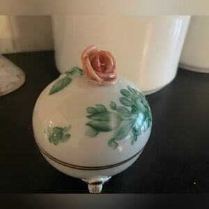 Herend Green Floral covered bowl dish  with Rosebud Lid